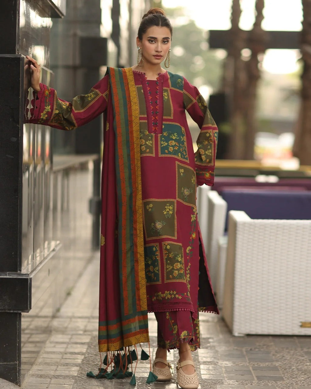 Zari Bella Crimson 3Pc Embroidered Lawn Suit – Elegant 3-Piece Outfit
