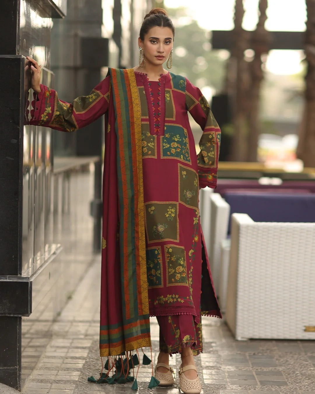 Zari Bella Crimson 3Pc Embroidered Lawn Suit – Elegant 3-Piece Outfit